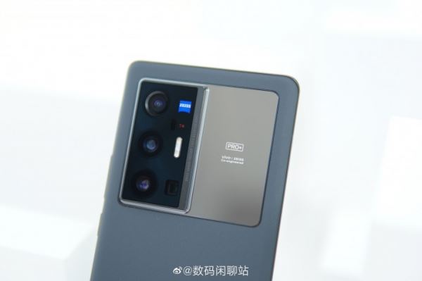 Царь-камера: Vivo X70 Pro+ во всей красе на живых фото