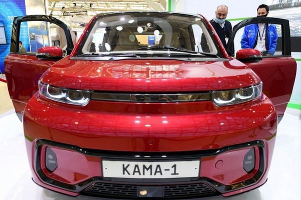 Позднее и дороже: КамАЗ прояснил сроки выпуска электрического кроссовера «Кама-1»