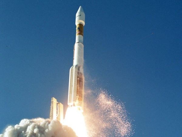 США прекращают закупать ракетные двигатели РД-180 — что ждет российскую и американскую космические отрасли?