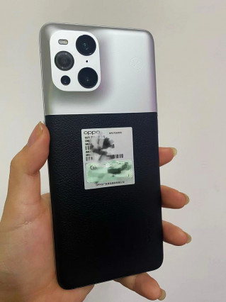 Больше фото и видео "фотомодели" OPPO Find X3 Pro с Kodak